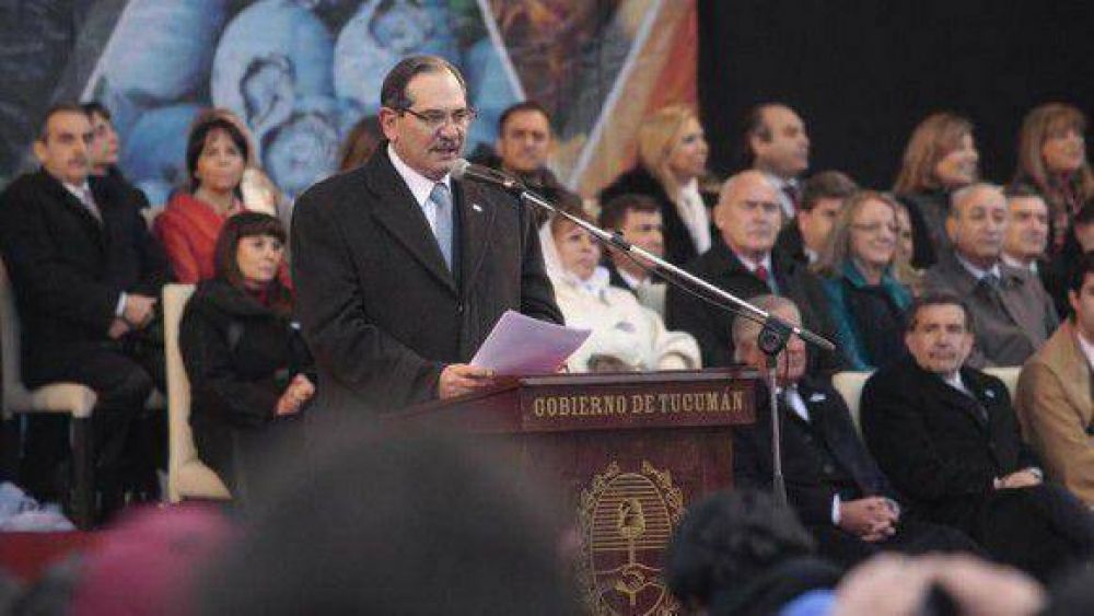 Alperovich: "Usted no est� sola en esta patriada�
