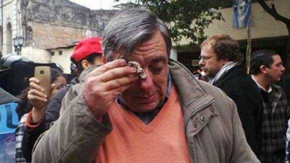 La Polic�a reprimi� a Lebbos cuando marchaba a la plaza Independencia