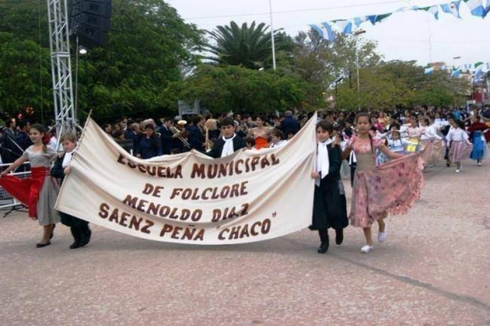 Con un acto c�vico militar, S�enz Pe�a celebr� el D�a de la Independencia