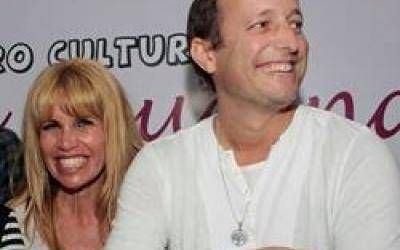 Elecciones 2013: Insaurralde particip� del estreno de Florencia Pe�a