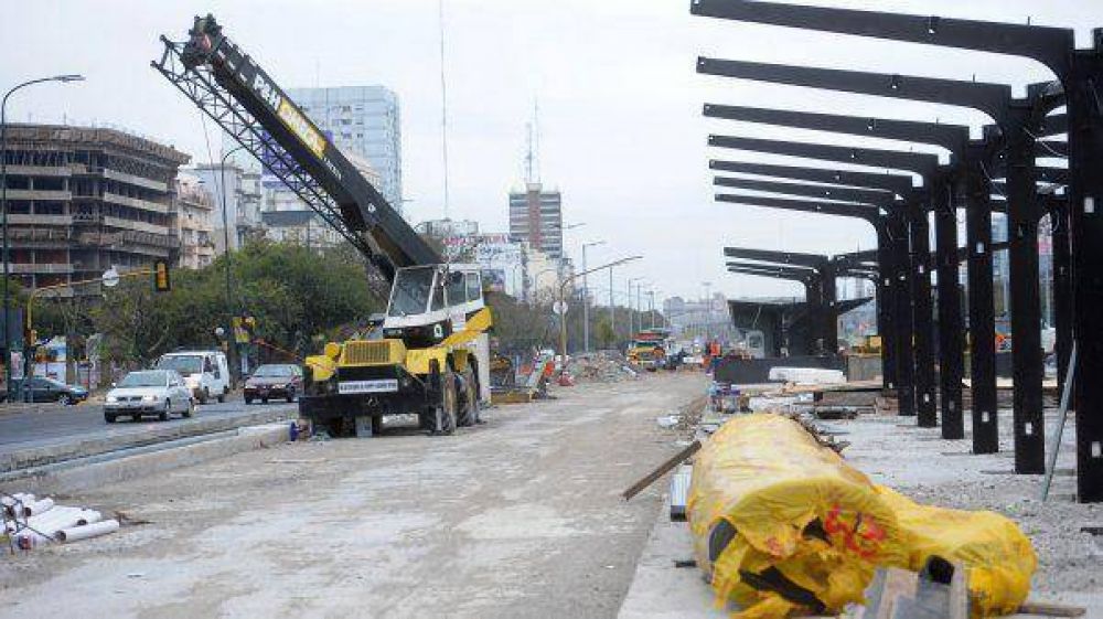 Metrobus: "Miles de pasajeros recuperar�n una hora por d�a"