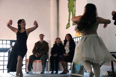Joaqu�n de la Torre particip� del acto por 9 de Julio en la escuela N� 326