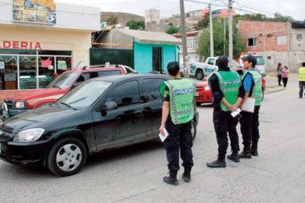 En Comodoro: vuelven los retenes para taxis y remises