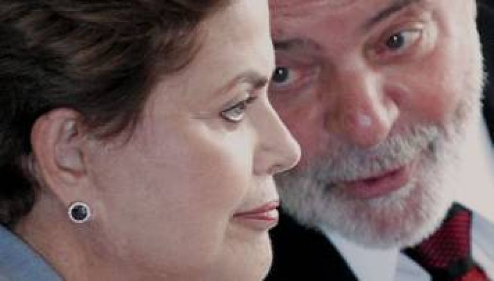 Rousseff y Lula se reunieron para analizar crisis tras ola de protestas