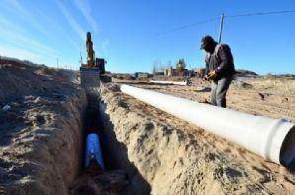 Yupanqui: avanza el saneamiento y construyen defensas pluvioaluvionales