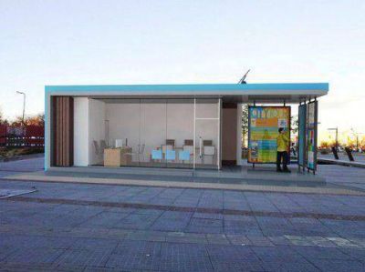 Atenci�n al turista, en el Parque Central