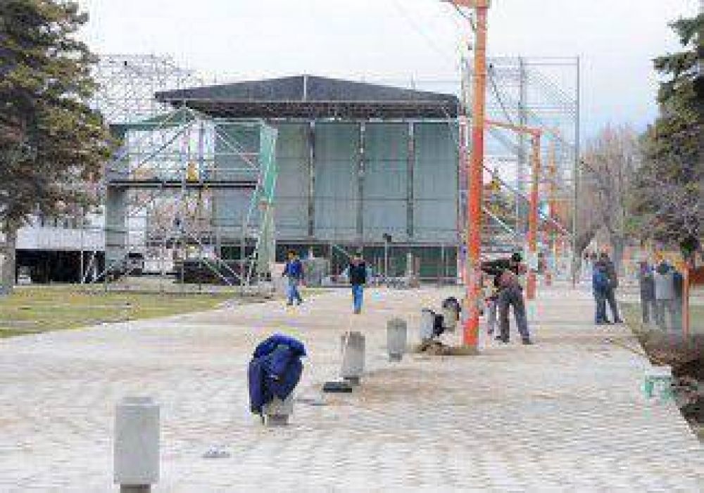 Zapala aguarda los 100 a�os con la promesa de vivir una fiesta �nica 