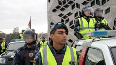 Infanter�a patrullar� los barrios de C�rdoba