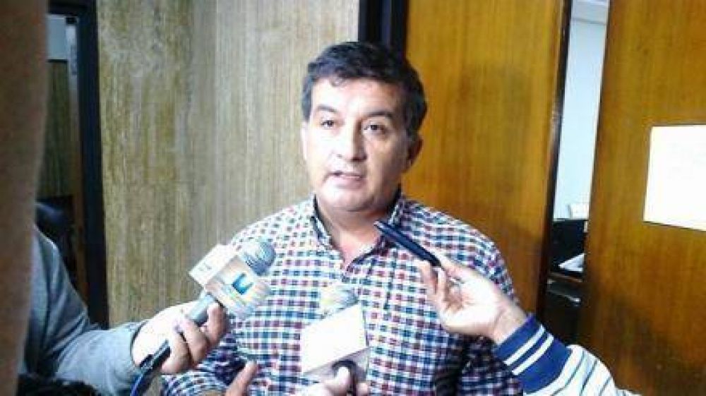 Apoderado de lista radical dice que Buryaile es funcional a Gildo Insfr�n 