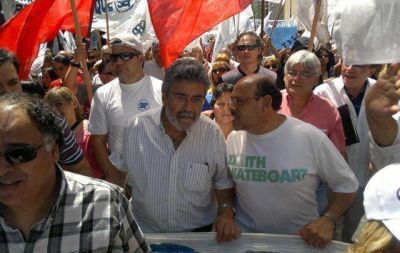 Las dos CGT de C�rdoba y el Suoem marchar�n por Ganancias