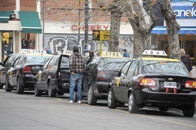 Conductores y peones no est�n convencidos del cambio en los taxis