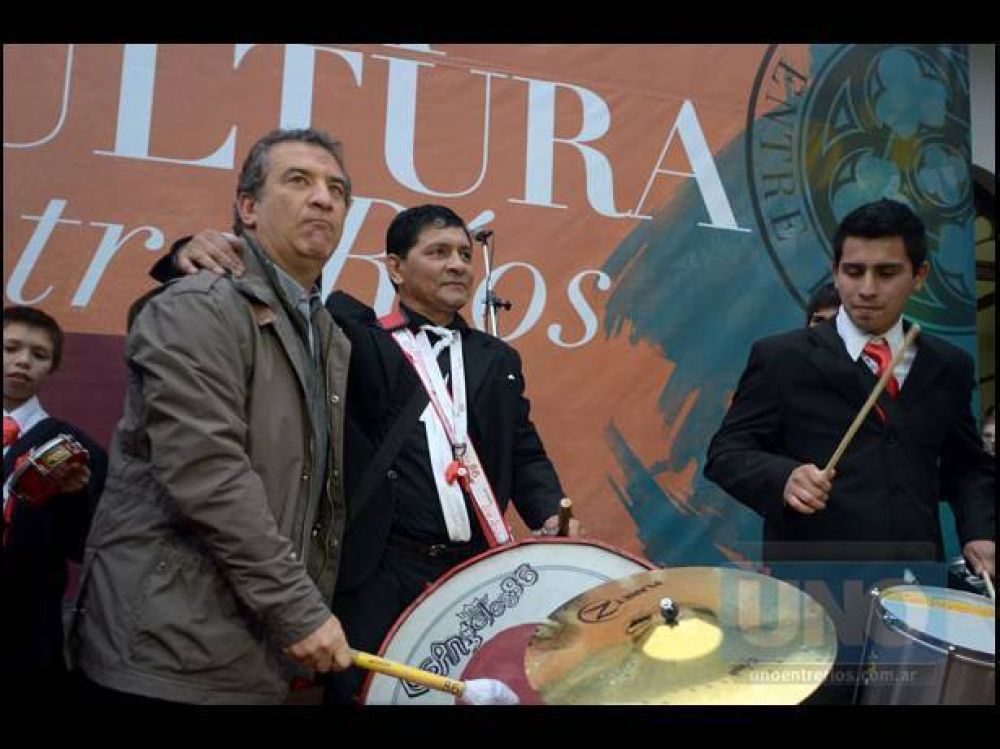 La remodelada Casa de la Cultura volvi� a funcionar, en Paran�