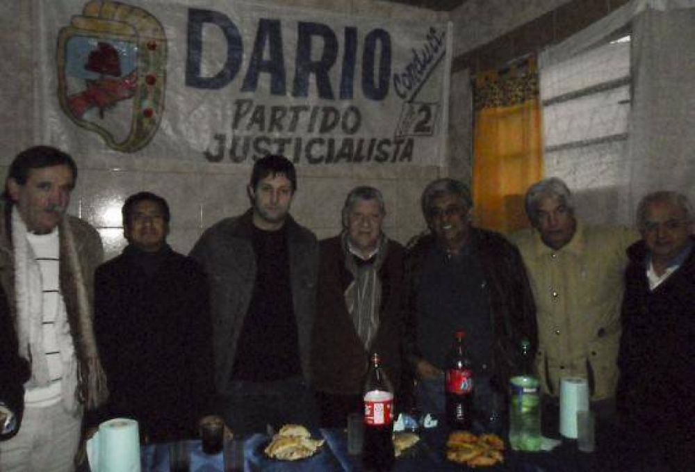 EL Concejal H�ctor Montero encabez� una charla con los vecinos de la ONG "Monte Chingolo en Acci�n"