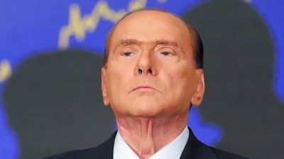 El partido de Berlusconi atac� al Papa por su apoyo a los inmigrantes