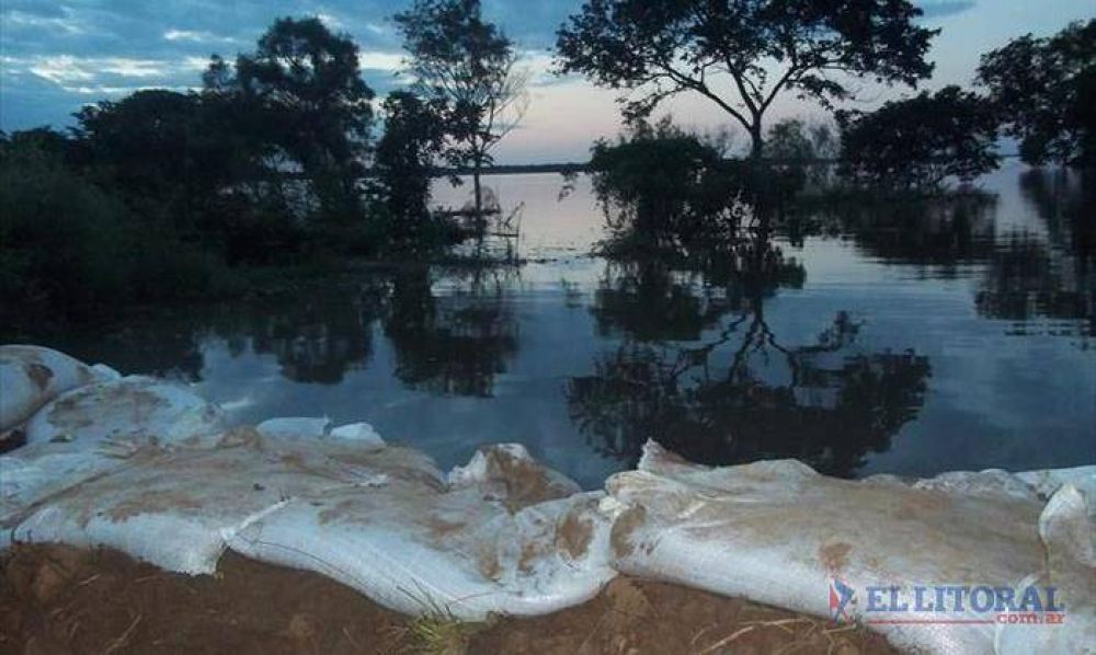 Volvieron a sus casas unas 13 familias que fueron evacuadas