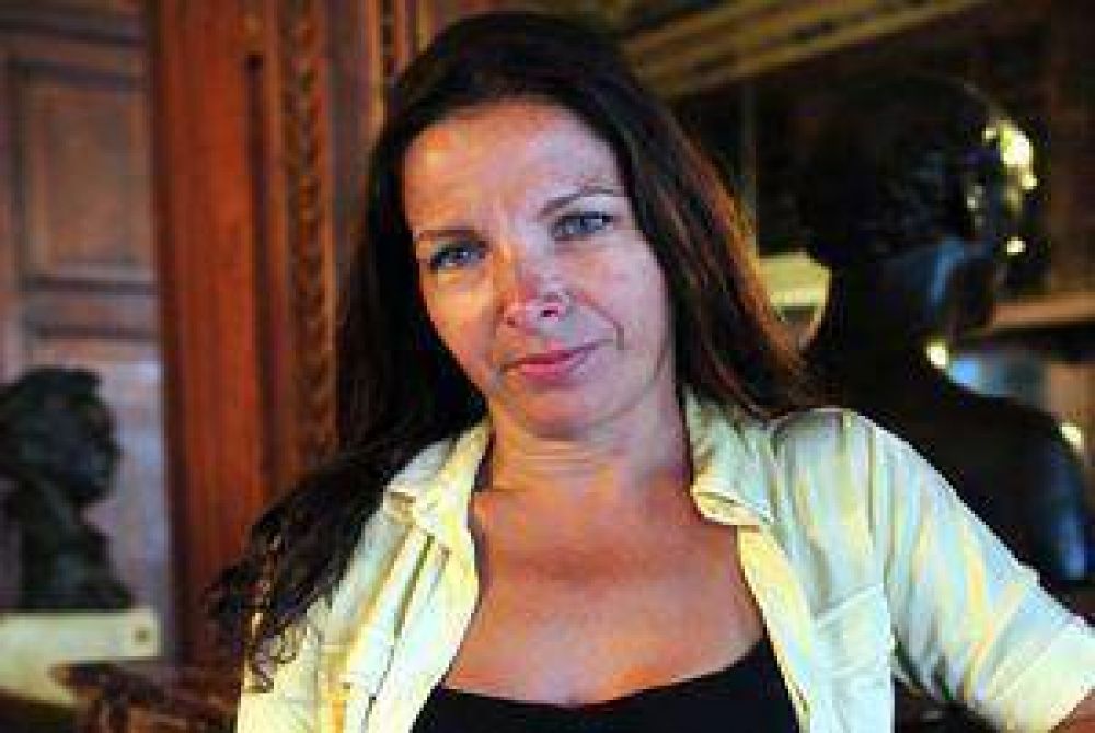 Piden crear un elenco estable de actores para el Teatro Col�n