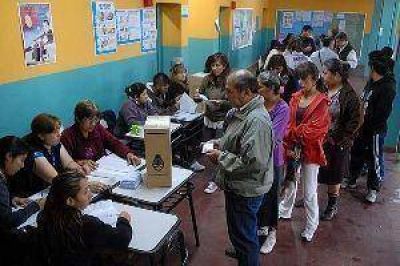 Paso: cerca de 650 mil santiague�os est�n habilitados para emitir su voto