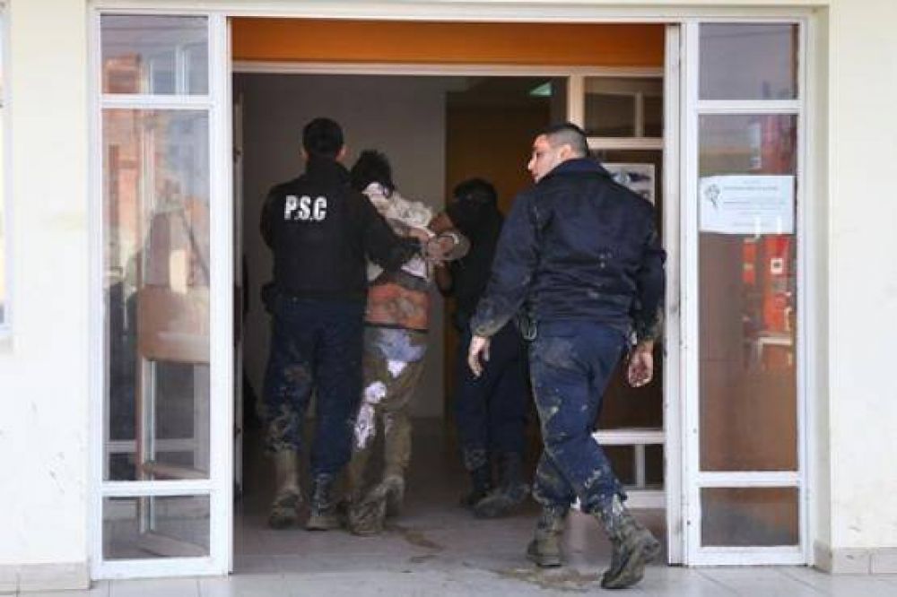 Detienen a un sujeto que agred�a a su mujer y a un amigo por intervenir