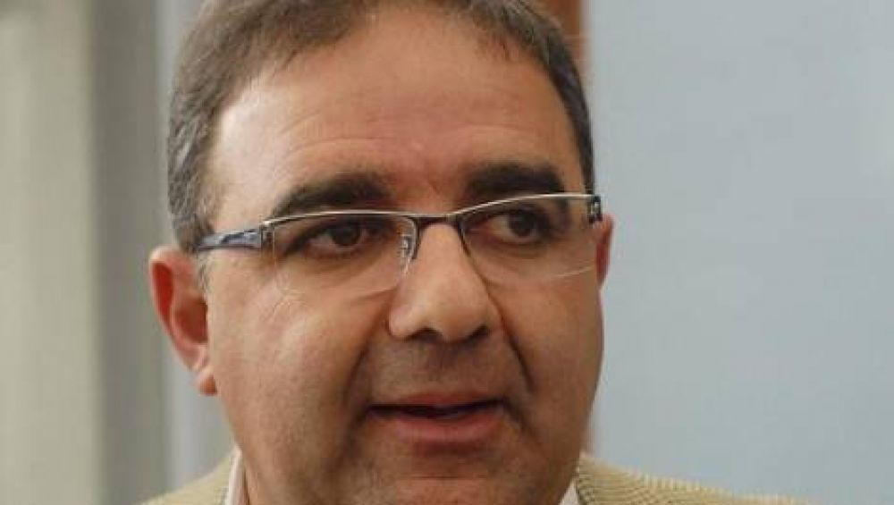 Jalil sostuvo que cambiar� la Ordenanza que rige a los remiseros