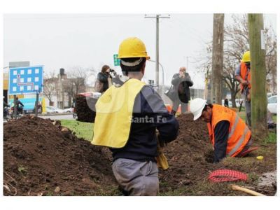 Avanzan las obras de la modernizaci�n en la iluminaci�n de L�pez y Planes