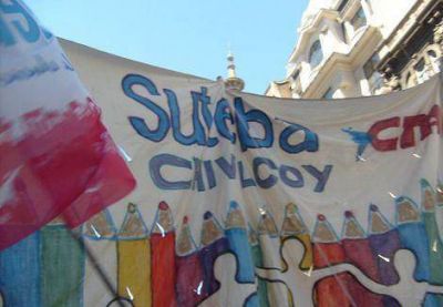 �La Provincia se comprometi� a pagar los sueldos adeudados el 26 de julio� 