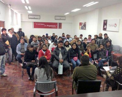El gobierno dialog� con los vecinos de La Banderita y se levant� el corte