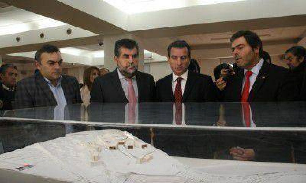 Un proyecto de Chile propone cuadriplicar la atenci�n a turistas en el Paso internacional