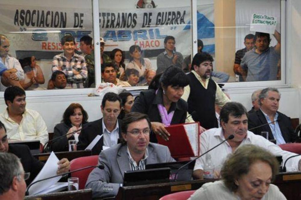 Ampl�an beneficios para ex combatientes de Malvinas