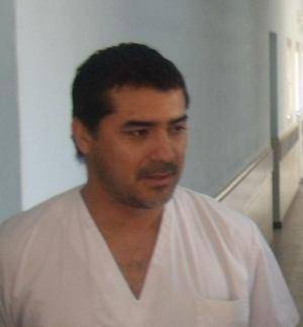 El director del Hospital Bicentenario asegura que hay una operaci�n pol�tica tras el pedido por su renuncia