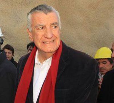  Gioja anunci� la adhesi�n de San Juan a los CEDIN