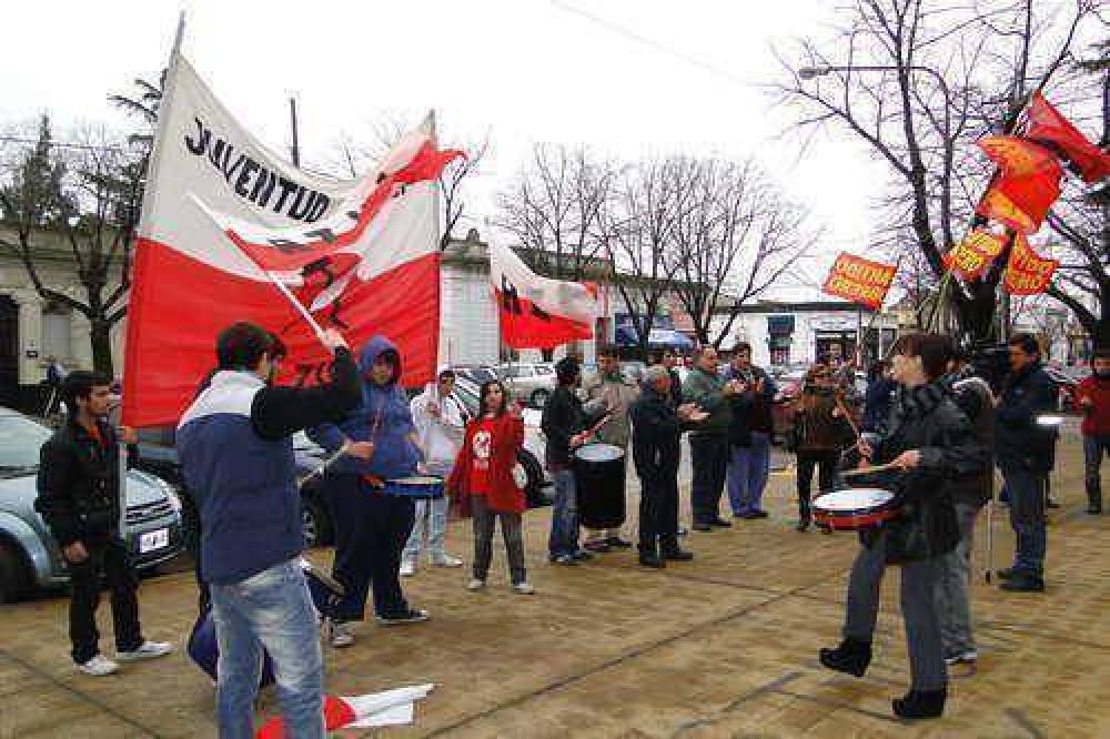 Papelera: "El objetivo fue pedirle al Dr. Tato que tenga en cuenta la situaci�n de los trabajadores"