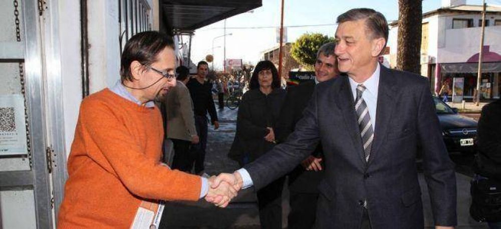 Santa Fe: Binner busca ganar con holgura y quedar mejor perfilado para 2015