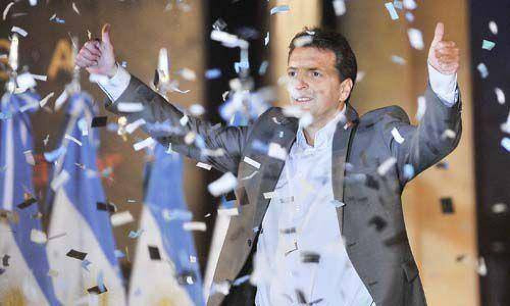 Massa, contra la reelecci�n de los intendentes