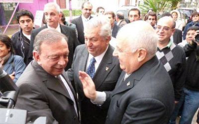 Z�ccaro dispuesto a que sus concejales y candidatos se sumen a un debate p�blico