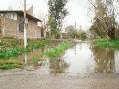 El agua complic� los barrios m�s bajos del Distrito