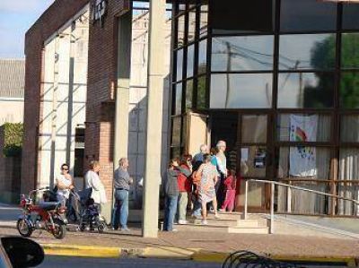 Convenio con la CEyS: la Cooperativa de Mechita inaugur� su local de venta de electrodom�sticos