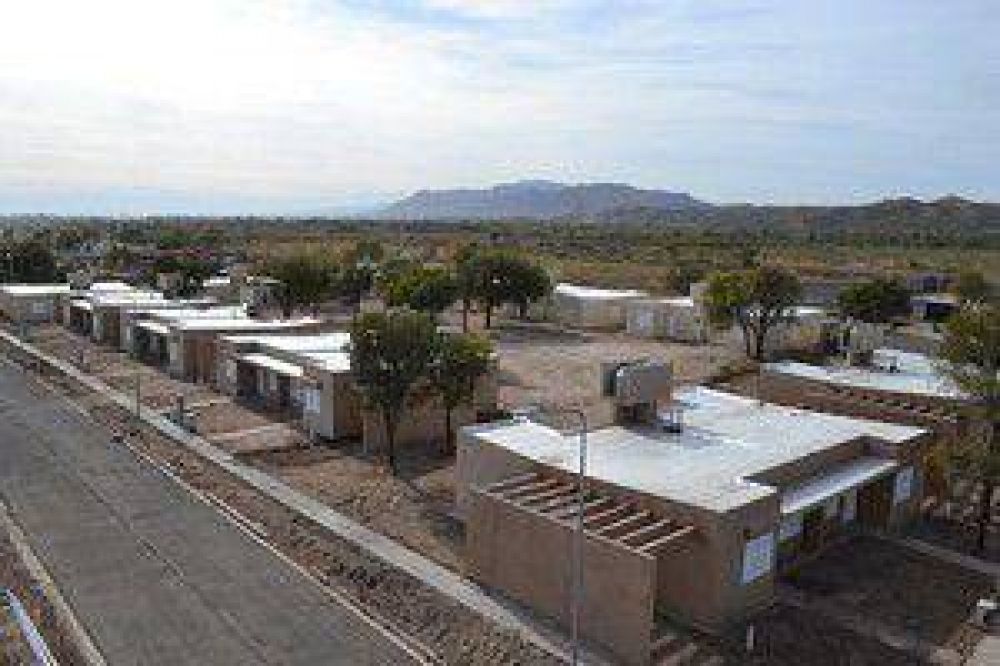 La Municipalidad entrega viviendas