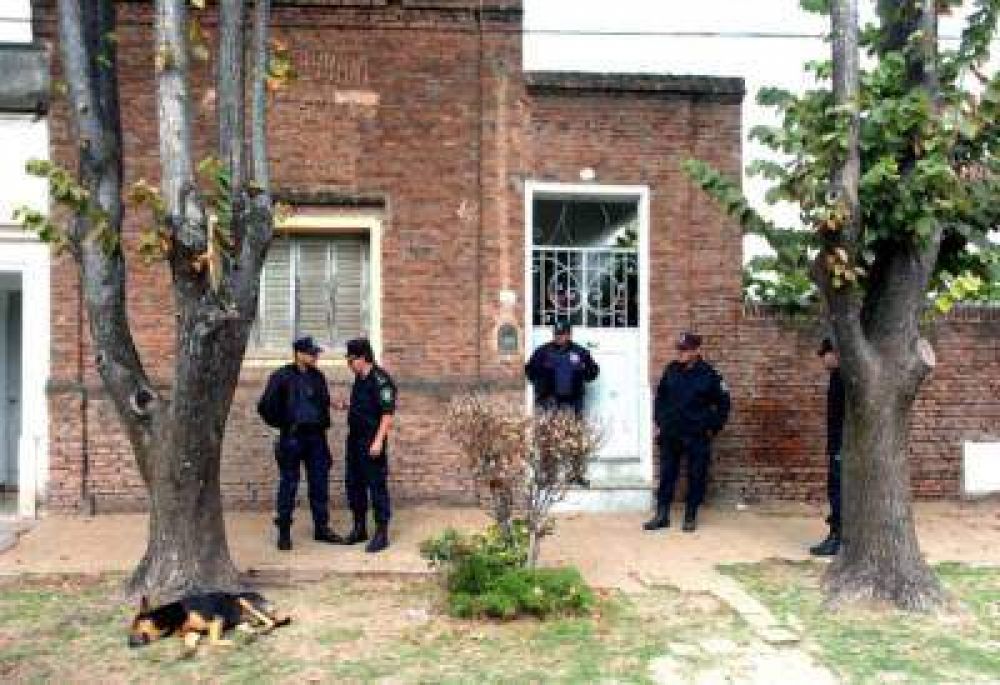 Dos j�venes, un menor y una mujer est�n imputados por el asesinato de Olga Acedo