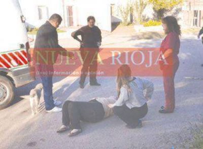 Una joven herida de gravedad en un violento arrebato en la Capital