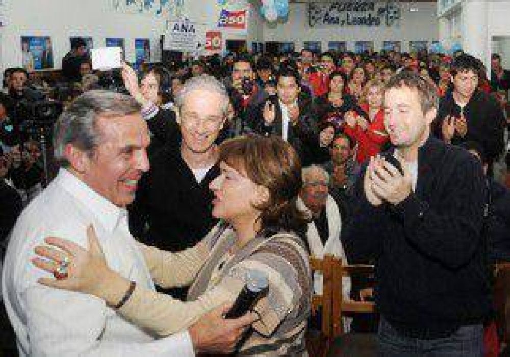 Sapag: "Guapos son los que laburan" 