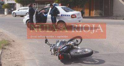 Un joven motociclista herido en un espectacular accidente de tr�nsito