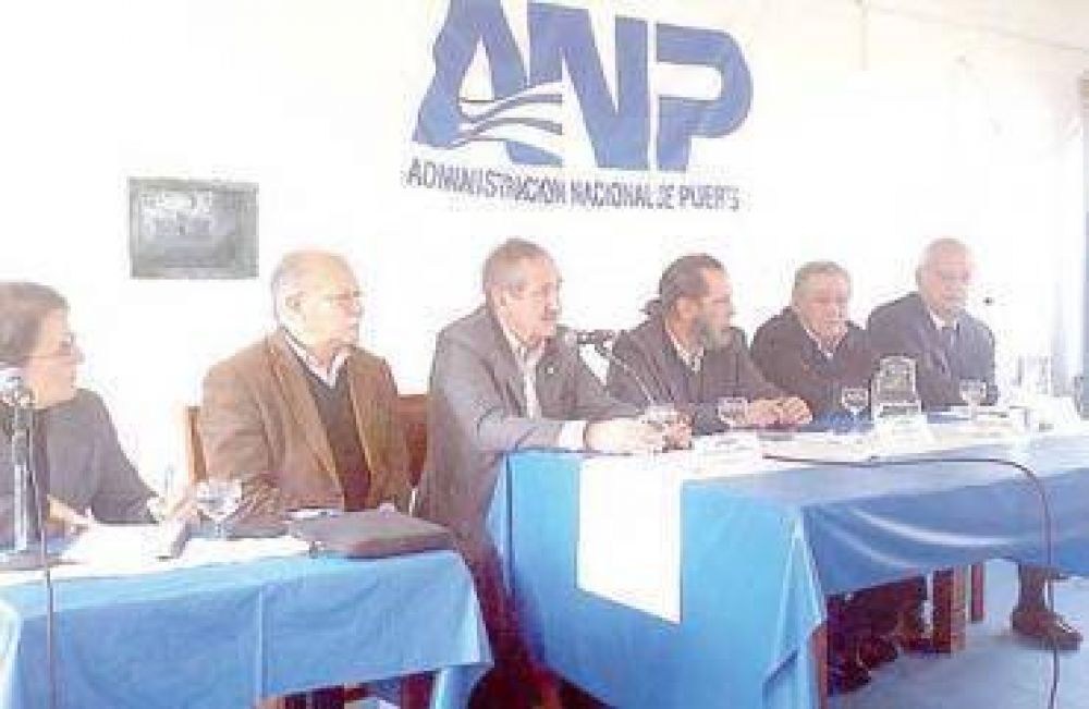 Exigen celeridad en el dragado del r�o Uruguay