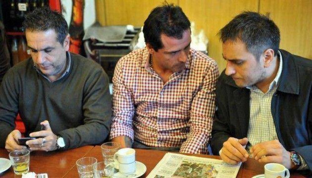Cabandi� hace campa�a junto al �Pato� Fillol y �Chelo� Delgado