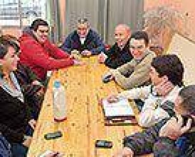 La Mesa Intersindical pedir� la apertura de las paritarias   