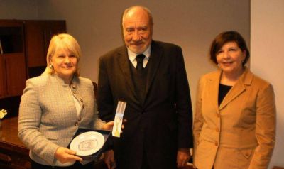 El Doctor H�ctor Negri, Presidente de la Suprema Corte de Justicia de la Provincia, estuvo de visita por Saladillo