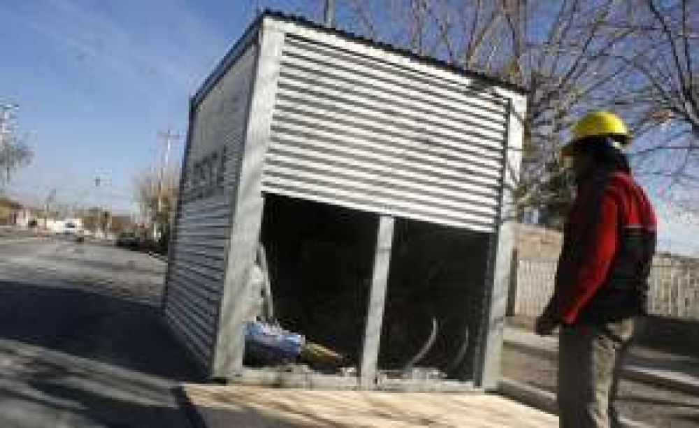 Una obra cloacal en jaque por los robos y actos vand�licos