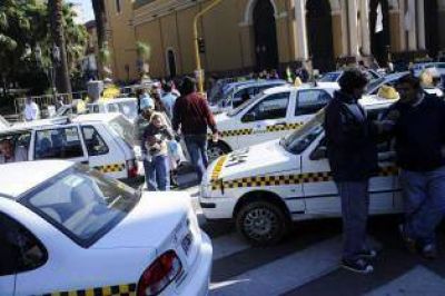 Quedar�an fuera del sistema unos 900 taxis