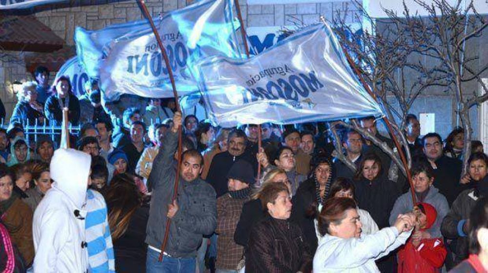 La agrupaci�n Mosconi inaugur� una sede alineada al gobernador