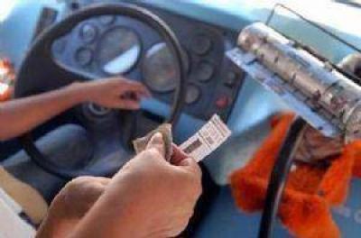 Aumenta el boleto y a la vez la falta de monedas