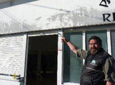 Atentaron con pintadas la sede de una agrupaci�n de petroleros
